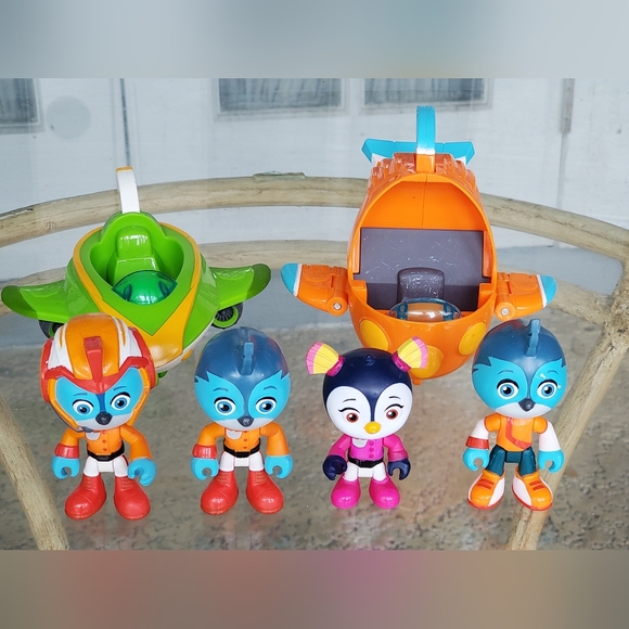 Hasbro Top Wing Vehicles And Other Figures Lot, 4 Figurines, 2 Vehicles Included - Picture 14 of 14